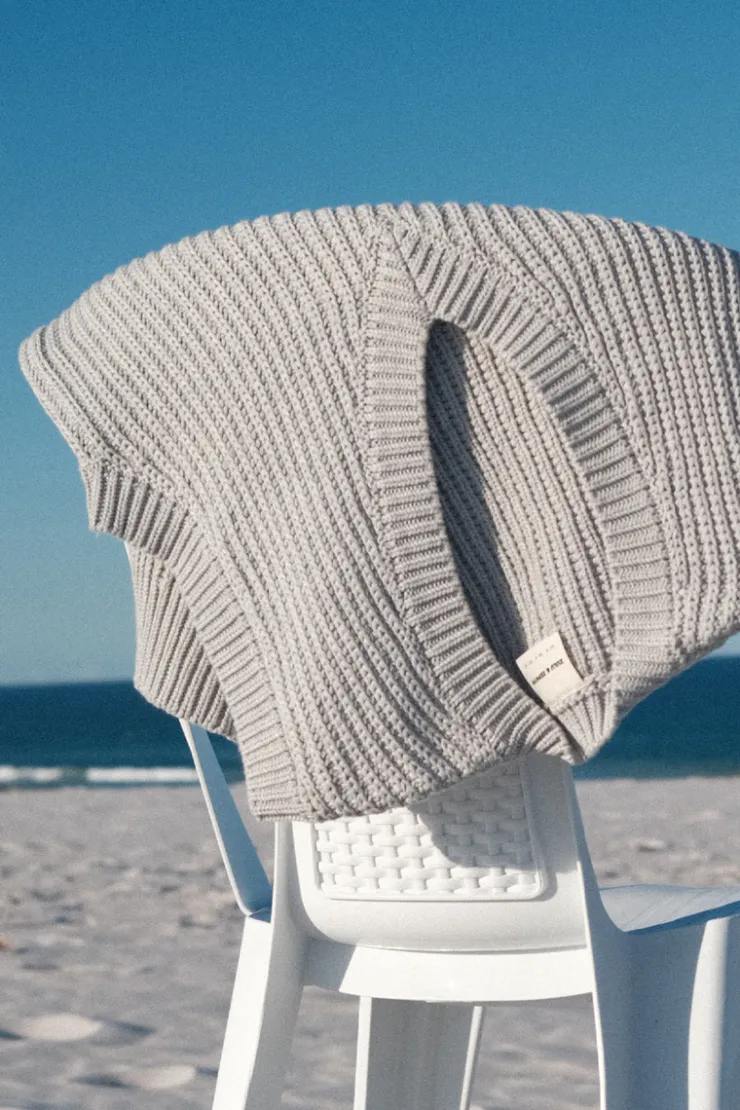 marle_rib_knit_vest__grey_2-1.webp Marle Rib Knit Vest - Grey^Zulu & Zephyr Fashion