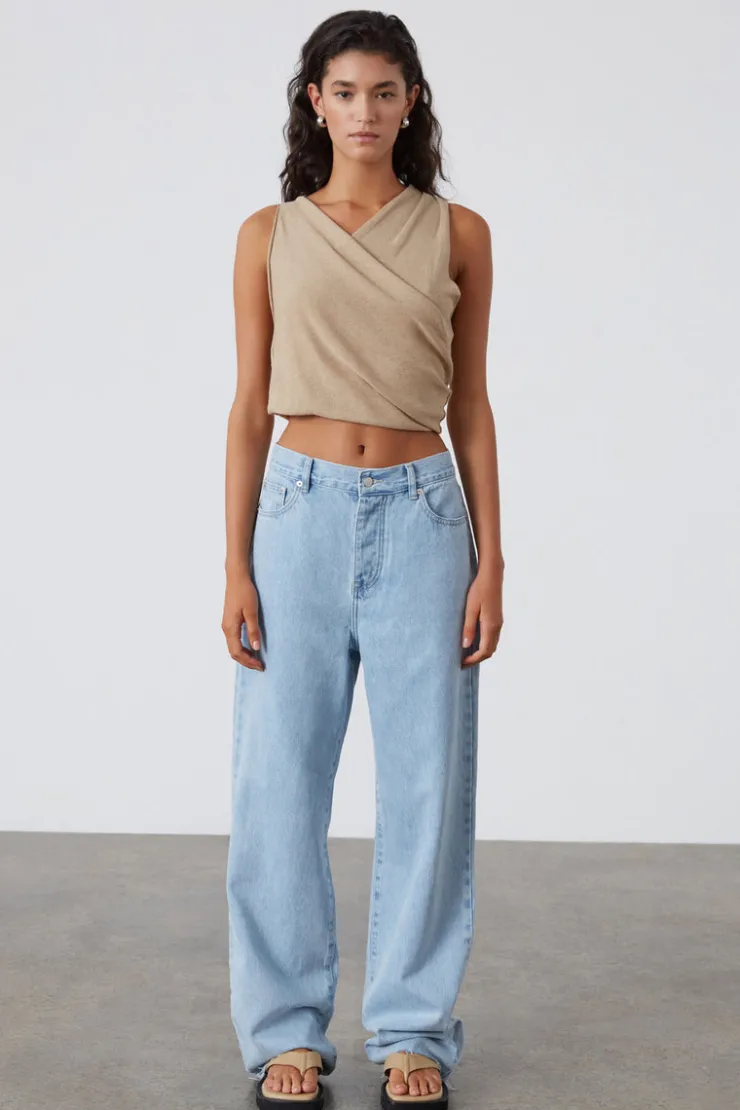 recycled_cotton_mid_rise_jean__light_wash_2-1.webp Recycled Cotton Mid Rise Jean - Light Wash^Zulu & Zephyr Sale